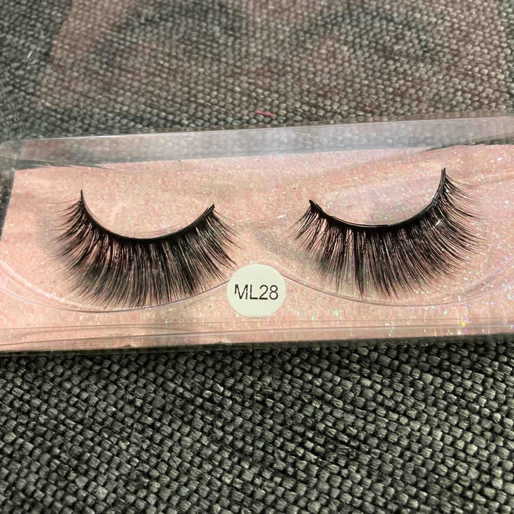 Mink Lashes (ML28)